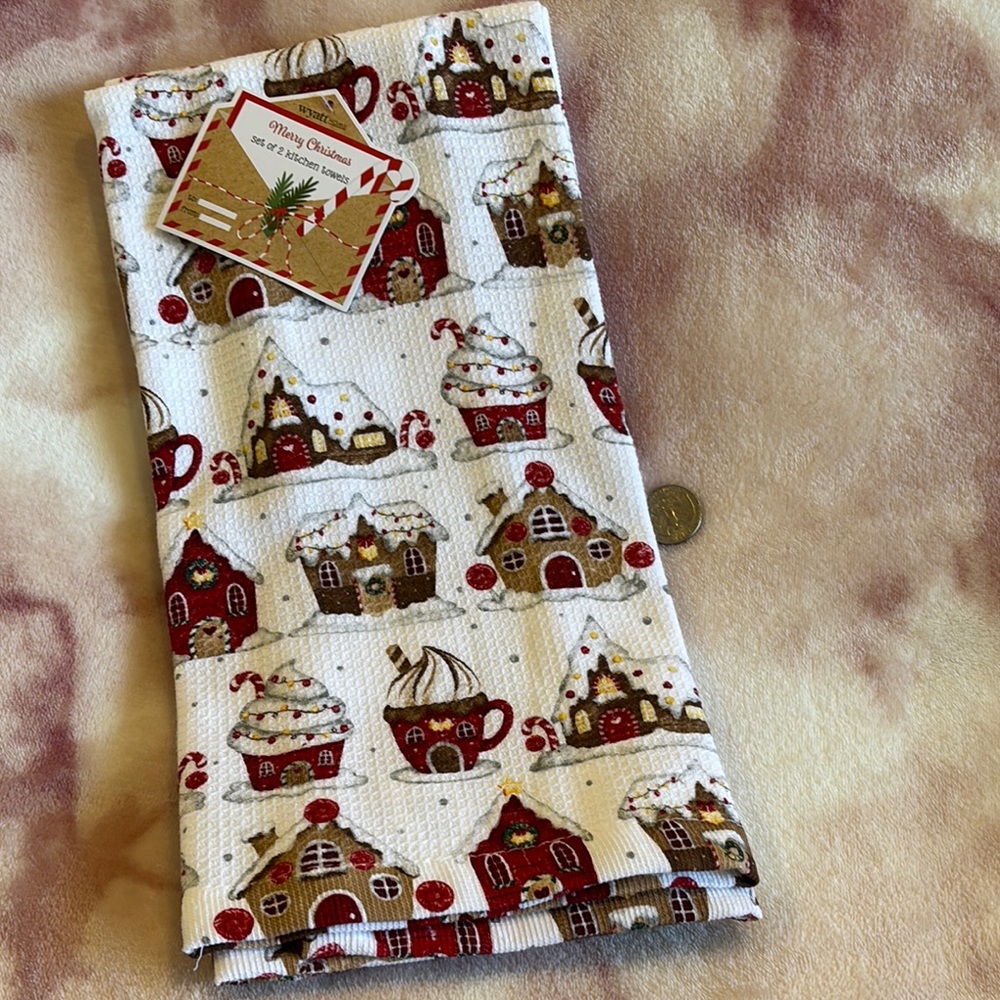 Gingerbread Houses Christmas Kitchen Towels Set of 2 NWT %100 Cotton - Picture 16 of 16